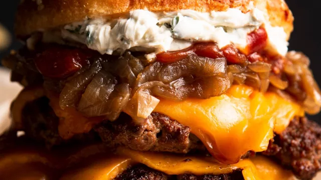 Una hamburguesa 100% gluten free (Bonus Burger reinauguró su local en Palermo)