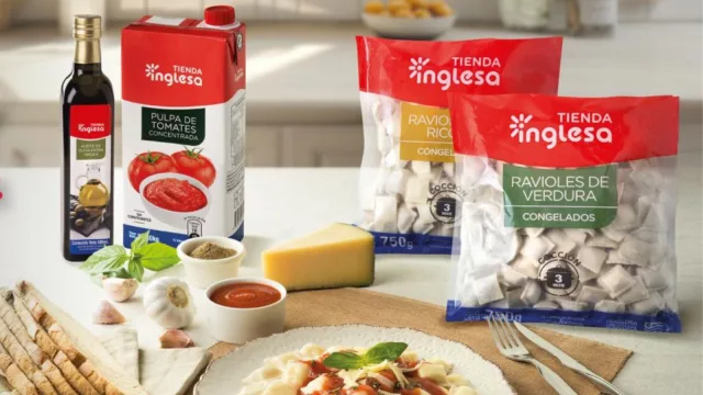 Poniéndose la camiseta (Tienda Inglesa sale con descuentos y su “Tienda Reviews”)