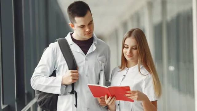 Sanitas y la Universidad Europea se unen para formar de manera conjunta a futuros médicos y odontólogos