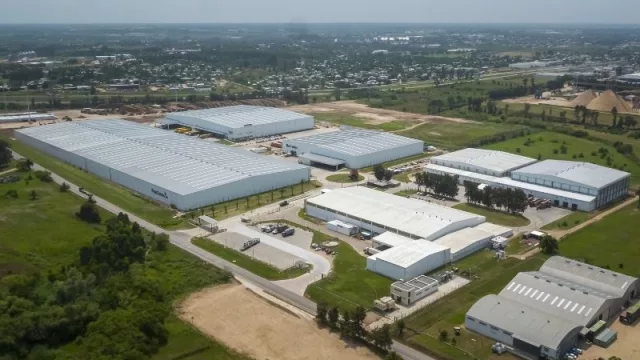 Frigorífico Modelo construye un nuevo depósito de 33.000 m² en Polo Oeste y proyecta crecer en alimentos y logística regional