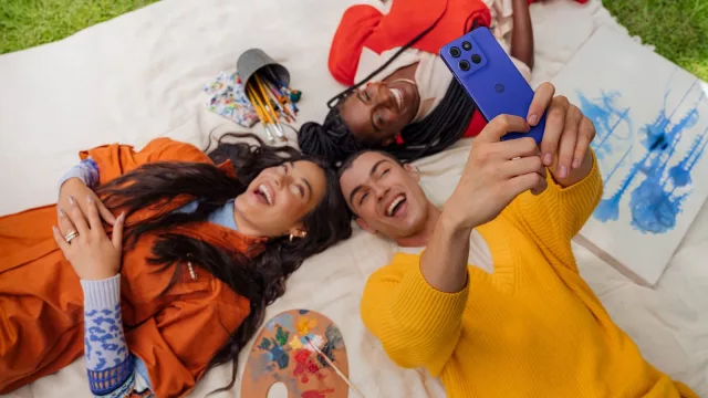 Motorola presenta en UY nuevo moto g56 (batería de larga duración, resistencia extrema y fotos con Sony LYTIA)