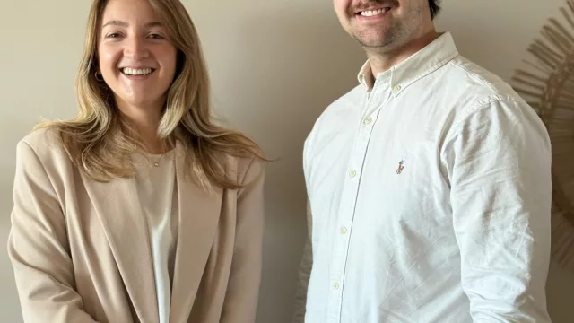 La herencia familiar asegurada (Comas Seguros se afirma en un negocio competitivo)