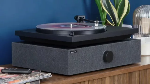 MUS trae a Uruguay (y la región) la marca Andover Audio y apuesta al regreso del vinilo