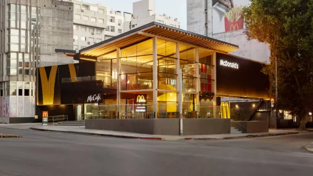 Foto: McDonald’s en Uruguay, ubicado en Av. Brasil y Benito Blanco.