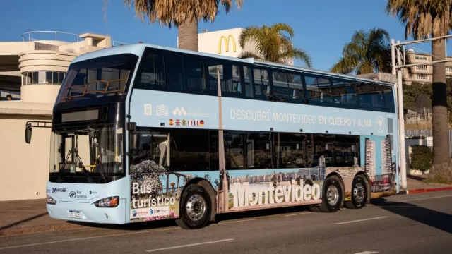 Montevideo se recorre en bus (ANDA y Cutcsa se suben al viaje)