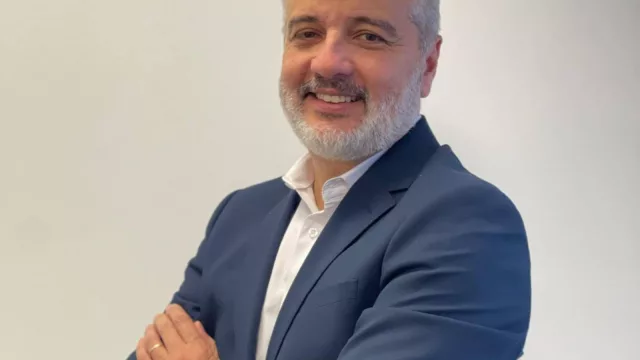 Devsys lleva su inteligencia artificial de compliance más allá de Latinoamérica (con Emiratos Árabes Unidos como primer destino)