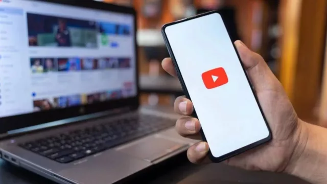 YouTube lanza IA en Studio (la plataforma presentó Ask Studio)