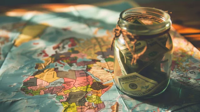 Inversión extranjera directa se reorienta hacia tecnologías y sostenibilidad