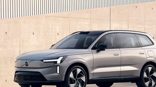 Volvo presentó en Uruguay la EX90, el vehículo más seguro de su historia (tiene siete plazas y se vende desde US$ 144.900)