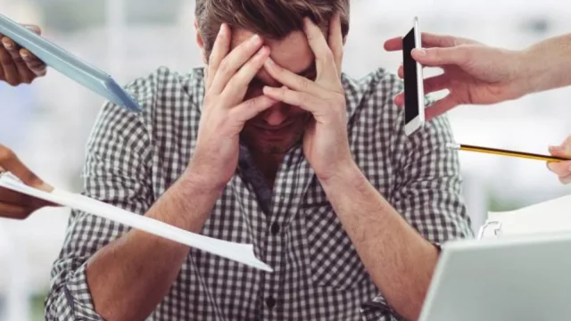 Las empresas tienen un nuevo costo oculto (el burnout y su impacto financiero)