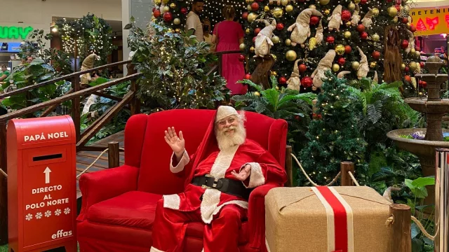 La Navidad llegó en octubre (Effas inaugura la decoración de los shoppings, que marca el comienzo de la época festiva)