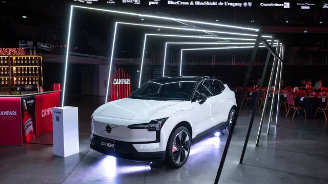 Celebramos rodeados de alta gama (La Gala de InfoNegocios tuvo a Volvo como main sponsor)