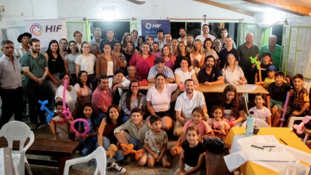 HIF Uruguay se acerca a vecinos de Paysandú (diálogo ciudadano sobre los parques de energía renovable)