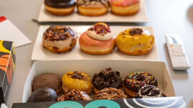 Y el negocio sigue rodando (Donut City abre nuevo local en Las Piedras)