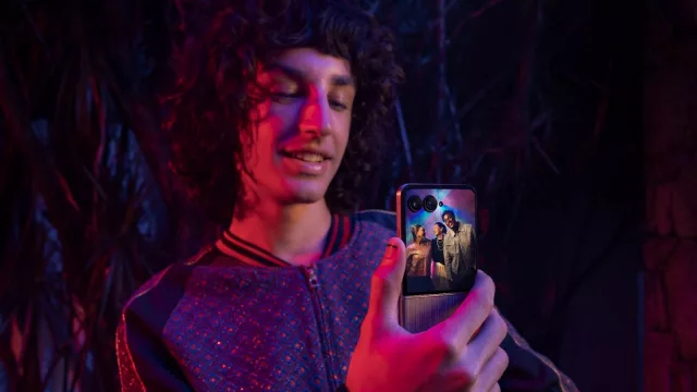 #HelloChristmas Papá Noel está llegando (Motorola te invita a adelantar tu regalo)