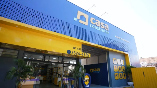 Nueva casa en construcción (la brasileña Casa del Constructor abre en febrero local en ruta 8 a metros de Zonamérica)