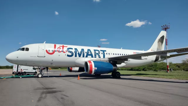 JetSMART superó el medio millón de pasajeros desde el Aeropuerto de Carrasco