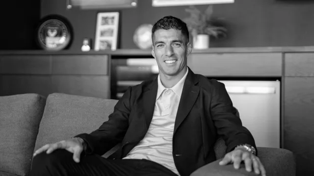 “Quiero brindarles a los jóvenes las herramientas que no tuve cuando empecé” (Luis Suárez y su faceta de empresario en el Deportivo LSM)