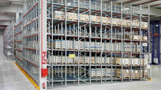 Almacenaje inteligente: cómo elegir entre selectivo, drive-in, dinámico y picking