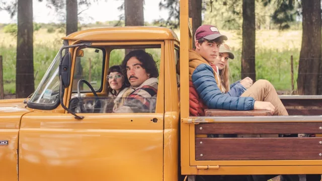 Una moto, un premio de canto y millones facturados (la historia de Bunker en Paysandú)