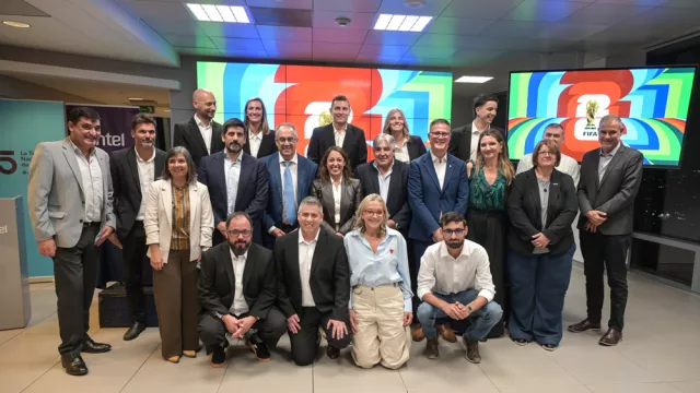 Equipo confirmado (Canal 5 y Antel TV presentaron a los periodistas a cargo de la cobertura de la Copa Mundial FIFA 2026)