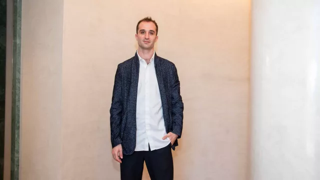 “En mayo vamos a lanzar nuevos cristales que incorporan incluso inteligencia artificial” (Calo Monetti, gerente Comercial de Grupo Altavista)