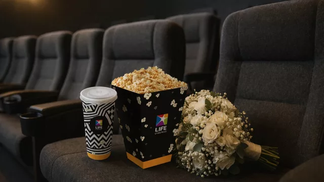 Life Cinemas organiza la primera boda en un cine en Uruguay (1.200 parejas se postularon y 4.000 pidieron ser invitados)