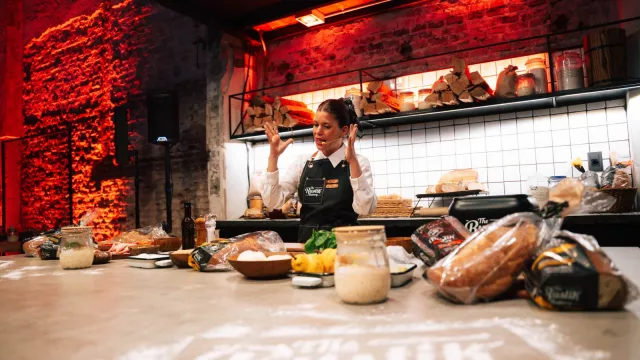 “Revalorización del pan artesanal” (The Rustik Bakery llegó a Uruguay con un producto de fermentación lenta, que alcanza las 12 horas)