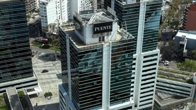 Tendiendo oportunidades en UY (PUENTE fue autorizada por BCU para operar como Administradora de Fondos de Inversión)