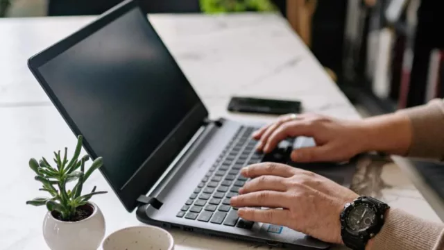 El mercado de oficinas se achica donde importa (casi no hay lugar en zonas clave de Montevideo)