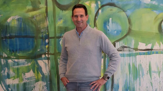 “Estamos en una profunda reconversión aplicando la lA a todos los procesos” (Alejandro Schein, CEO de Zenit Uruguay)