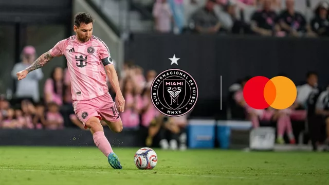 El plástico del fútbol en Miami (es Mastercard y Messi sigue como embajador de la marca)