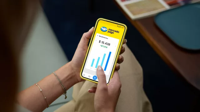 Mercado Pago y Mercado Libre también le cantan jaque a los bancos con sus rendimientos automáticos (y lanzan tarjeta prepaga internacional y suscripción mensual con beneficios)