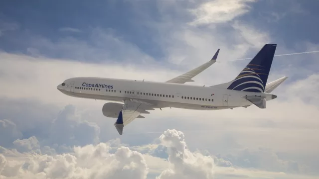 A la copa del mundo se viaja con Copa (la compañía aérea acompaña a fanáticos uruguayos al mundial)
