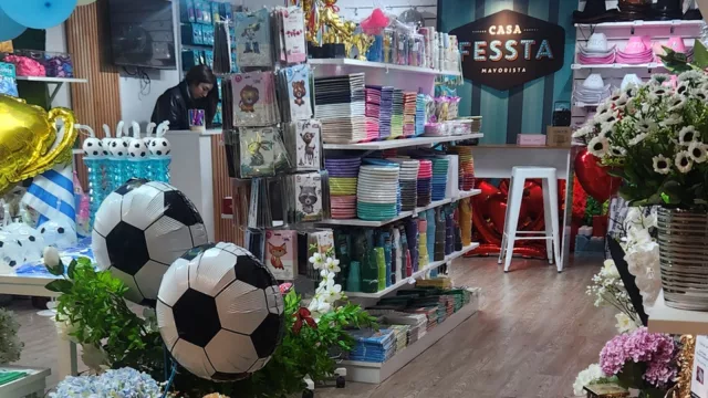 ¡Explotó Punta del Este! (el papel picado de Casa Fessta llegó al shopping)