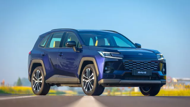 Toyota lanzó la nueva RAV4 Hybrid en Uruguay con mejoras en performance y conectividad