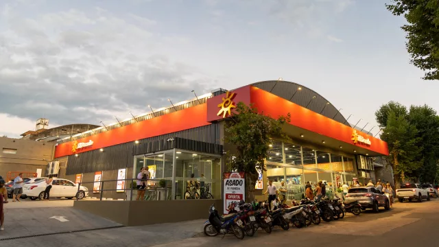 El Dorado abre su segunda gran superficie en Montevideo con una inversión de US$ 5 millones