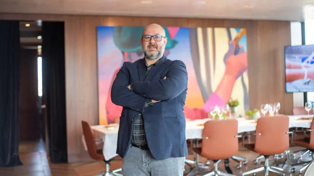 “Como una empresa hoy gestiona su equipo de personas, pronto va a necesitar gestionar su flota de agentes de IA” (almorzamos con Javier Borkenztain, cofundador y CEO de Fiter)