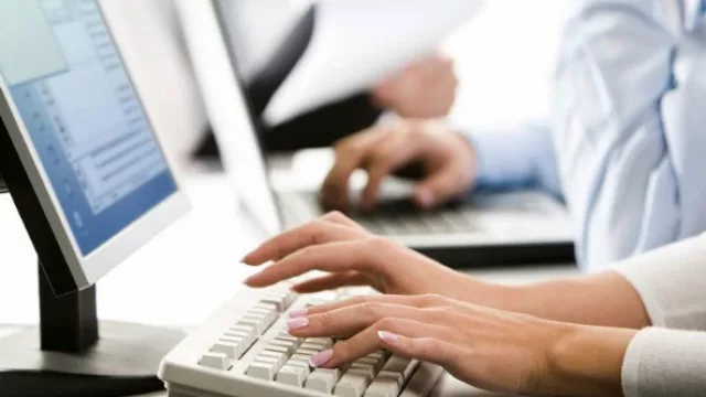 Proveedor UY (dos emprendedores uruguayos desarrollaron una plataforma valuada en US$ 160.000 para facilitar el acceso de las pymes a las compras del Estado)