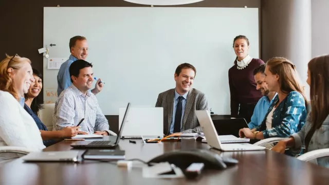 Mucho más que networking (conocé qué pasa puertas adentro de Comunidad InfoNegocios)