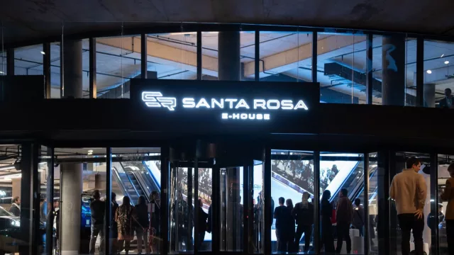 Santa Rosa inaugura E-House, el primer autoshow del Uruguay con más de 40 modelos eléctricos e híbridos
