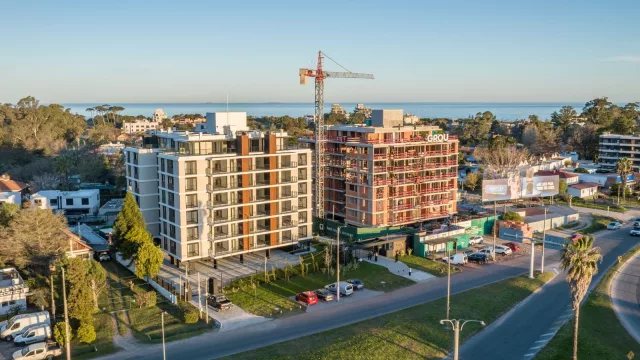 GROU entregó la Torre I de Bosque y anunció tres nuevos proyectos hacia el Este