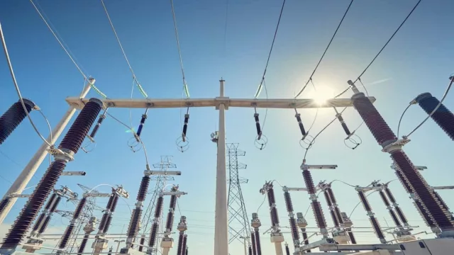 Echándole ganancia a la luz (UTE lleva más de una década con rentabilidad positiva)
