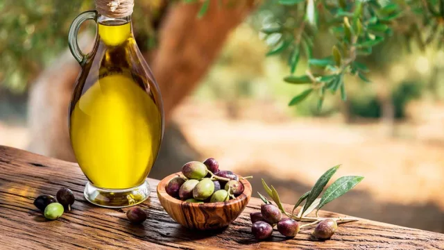 La excelencia de los aceites de oliva se premia (UY vuelve a ser sede del galardón Mario Solinas)