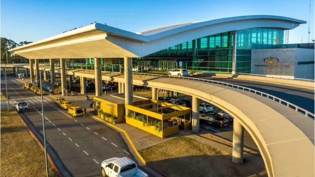 Aeropuertos Argentina seguirá manejando el Taravella hasta 2049 (pero hay presupuesto solo para agrandar Ezeiza)