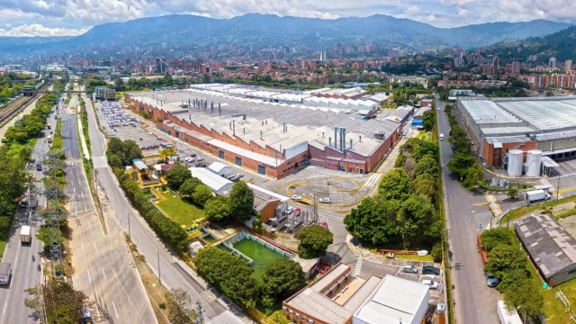 Esta es la millonaria inversión con la que Renault y el Gobierno buscan construir un nuevo vehículo en Colombia