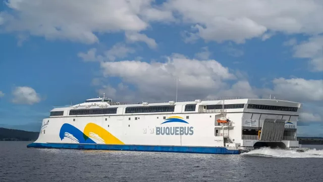 El buque China Zorrilla comienza sus viajes inaugurales