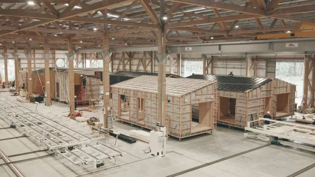 MOOD acelera la construcción en Uruguay (fabrica una casa en 14 días y ya entregó 48 viviendas)