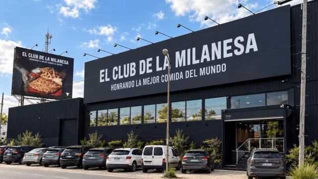 Con Messi en la mesa chica y US$ 4.5 M de inversión, El Club de la Milanesa estrena planta de 5.000 m2 para producir hasta 5 millones de unidades/mes