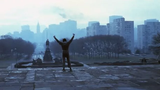 ¿Qué le enseña Rocky (1976) a los negocios en 2026 y a las generaciones actuales? (el regreso de los 70-80-90)